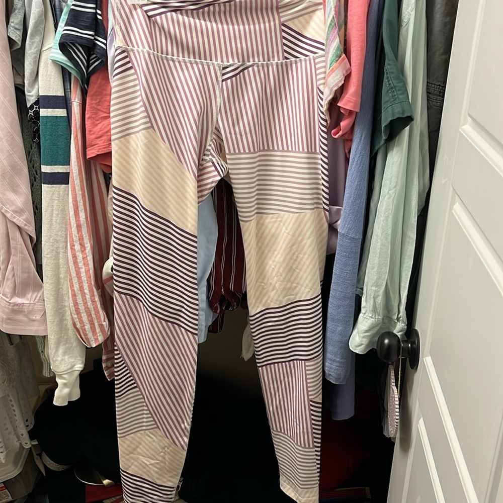 Old Navy Active Purple Stripe Leggings